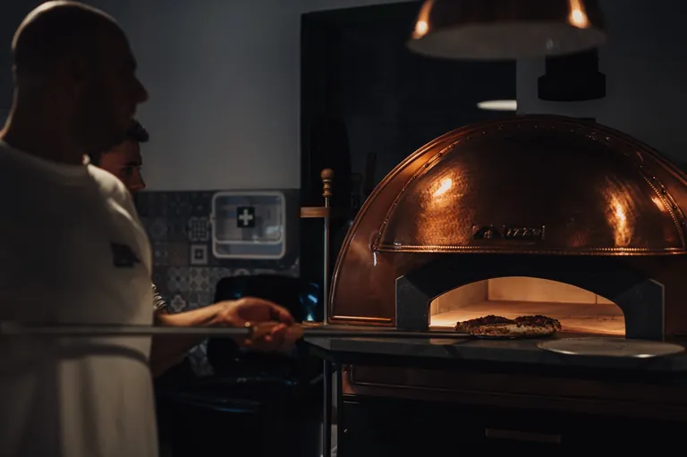 Interiér bistra Serpente